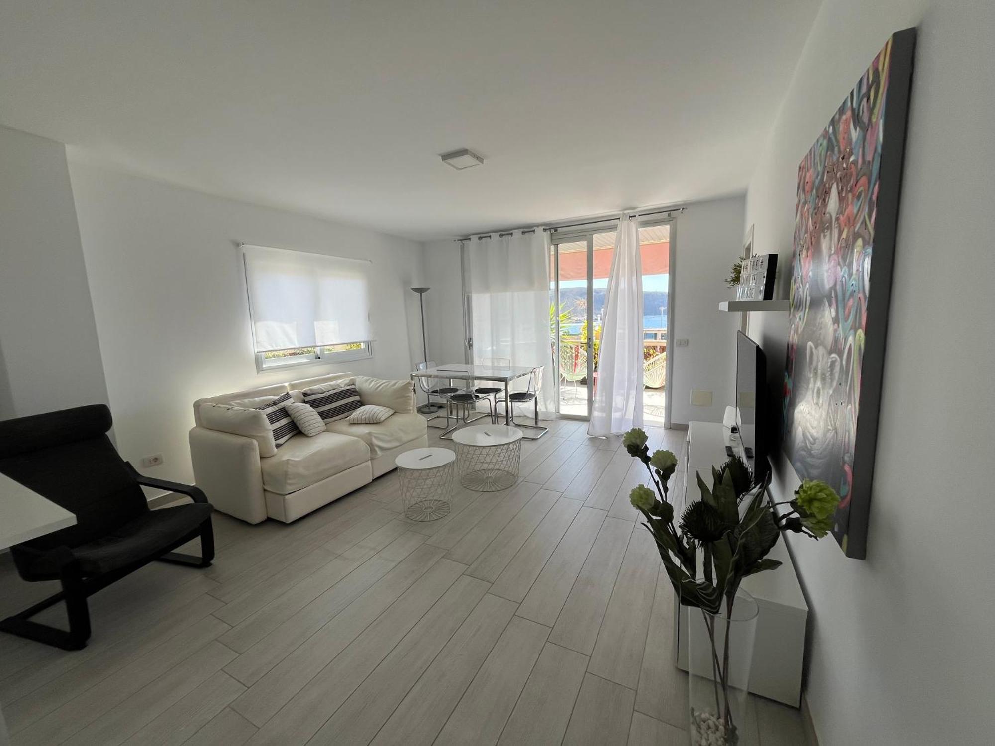 Апартаменты The White Heart House - Attic Sea View Лос Кристианос Экстерьер фото