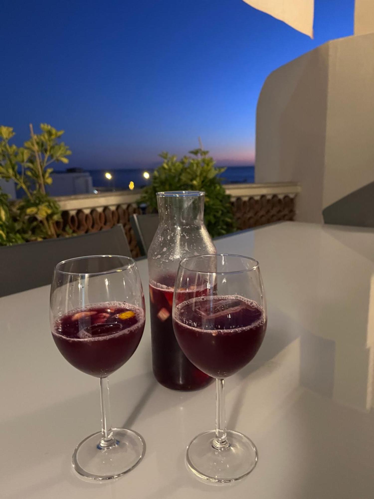 Апартаменты The White Heart House - Attic Sea View Лос Кристианос Экстерьер фото